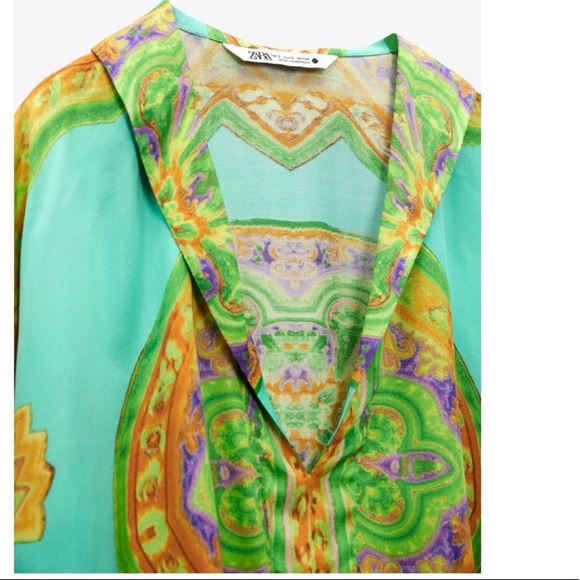 Flowy Printed Tie Front Pull Over Blouse - Picture 6 of 8